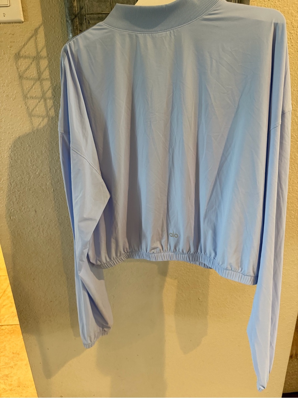 ALO Yoga Cropped Breezy Full Zip Cover Up- Seashell Blue - Picture 4 of 5